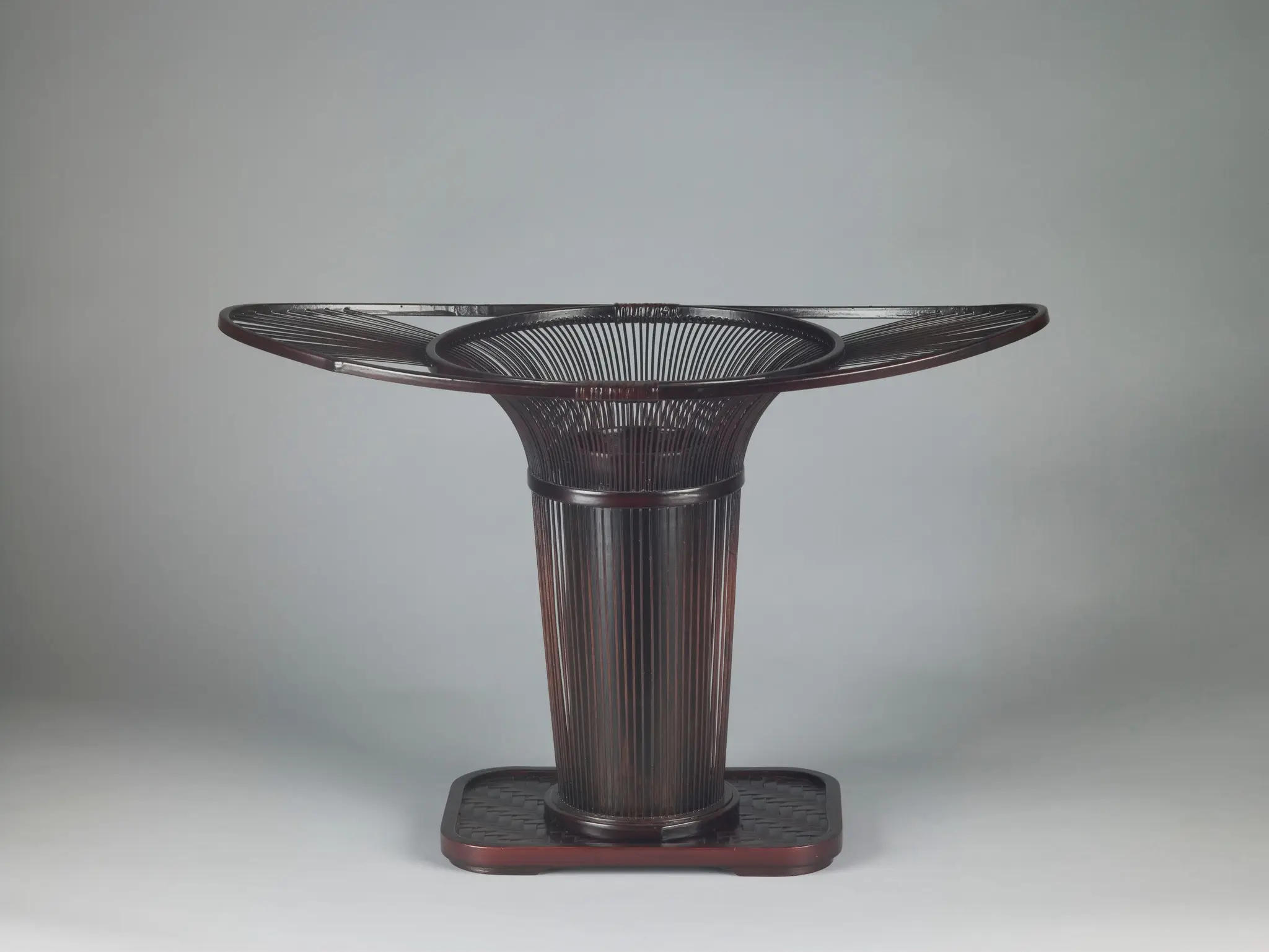 “Yamato” Flower Container by Kuroda Ei'ichi, Japanese