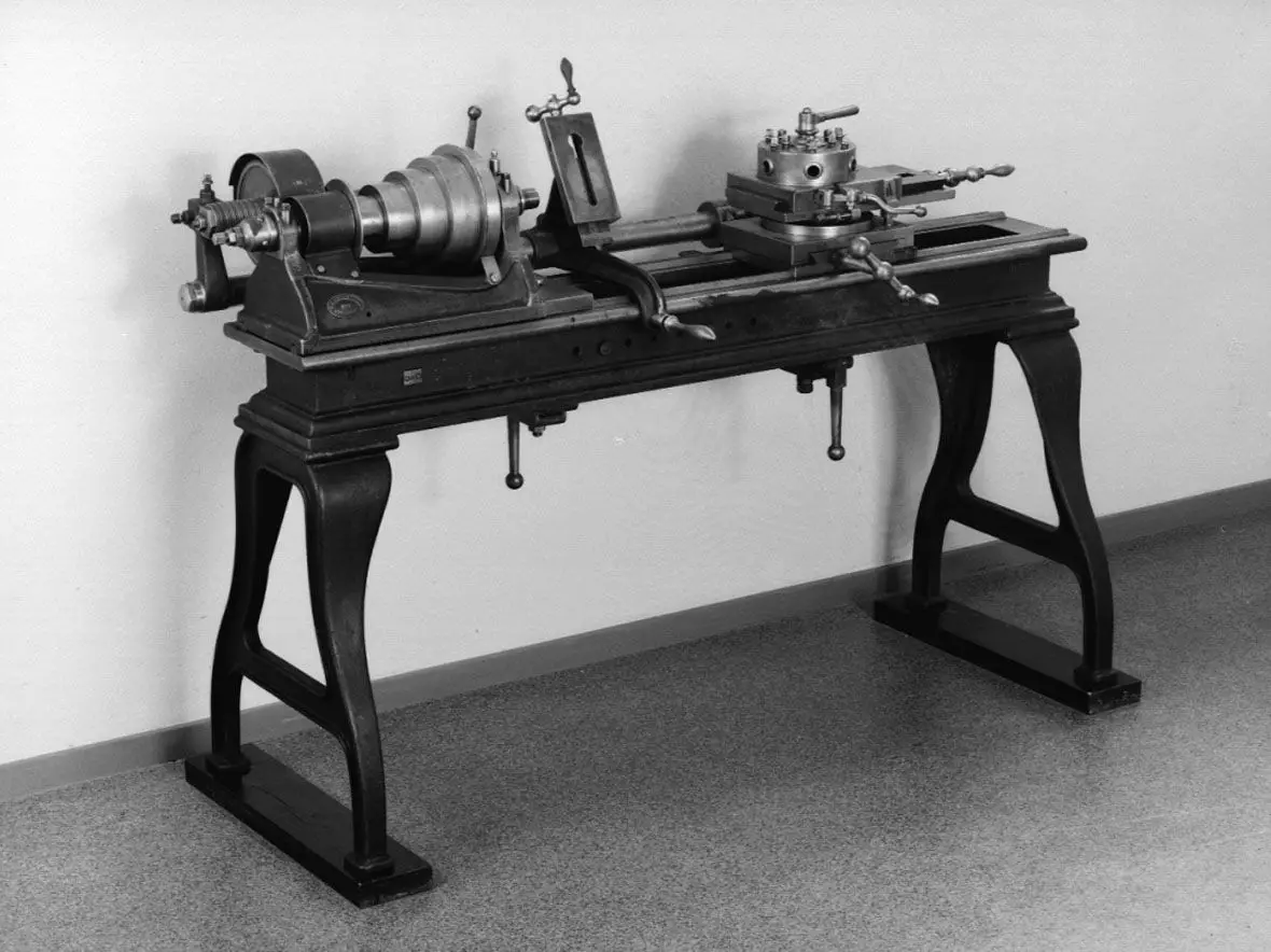 Revolversvarv by J. & C.G. Bolinders Mekaniska Verkstads AB