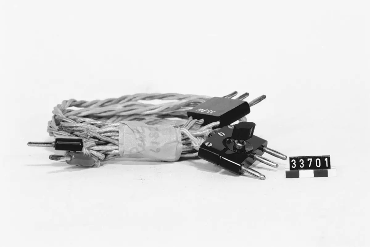 Sladd med kontakt by Sonar