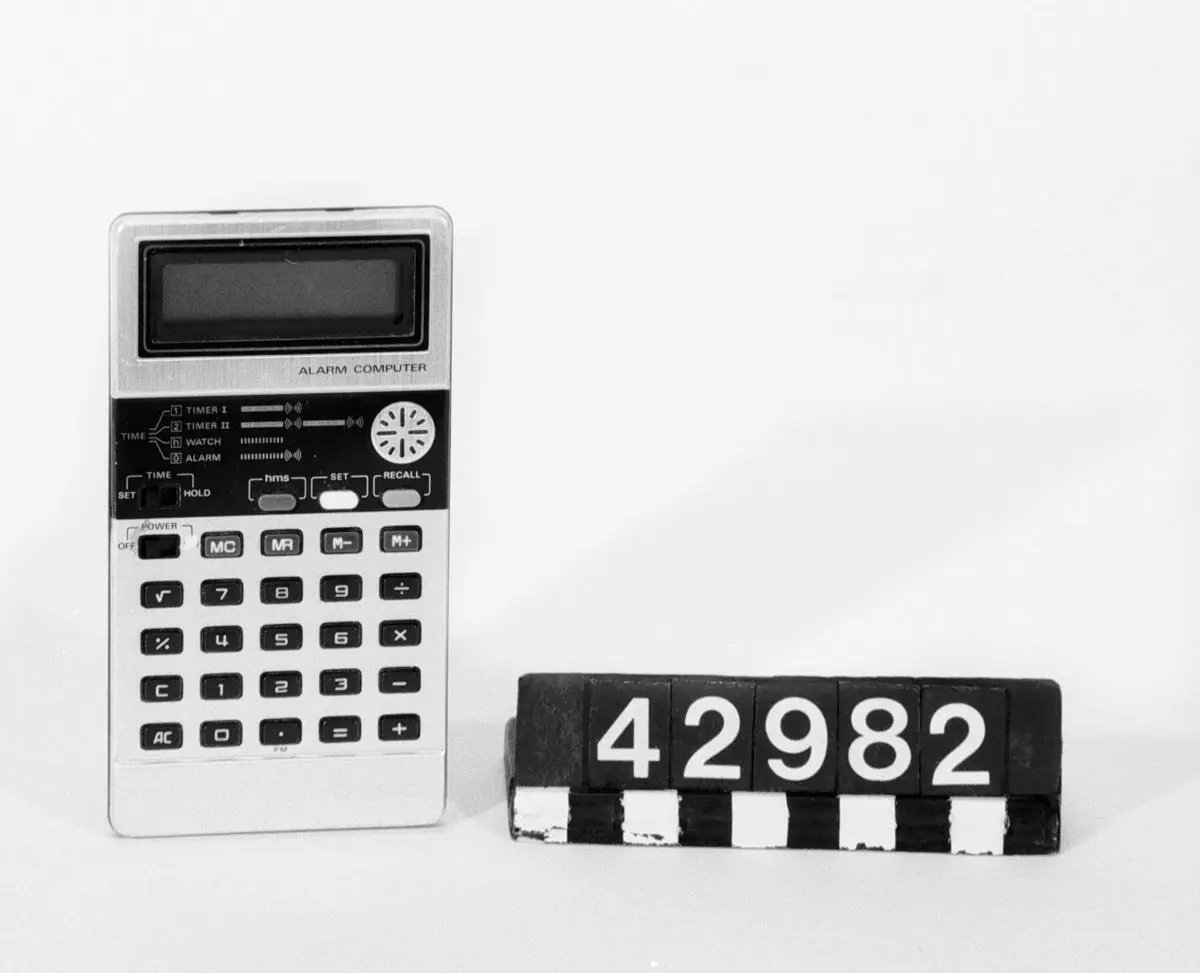 Miniräknare by Casio Computer Co Ltd