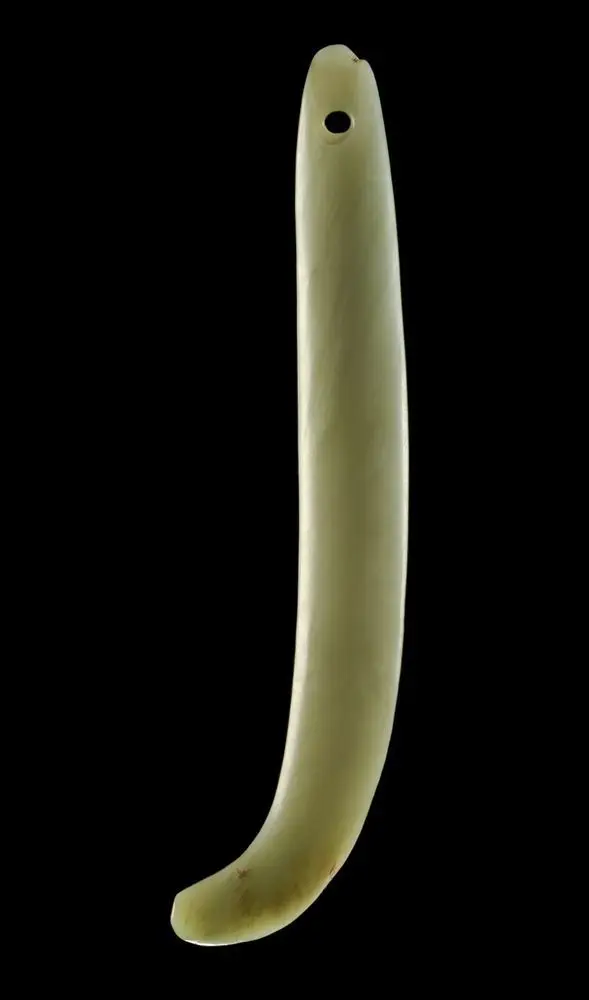 Kapeu (ear pendant) by Unknown