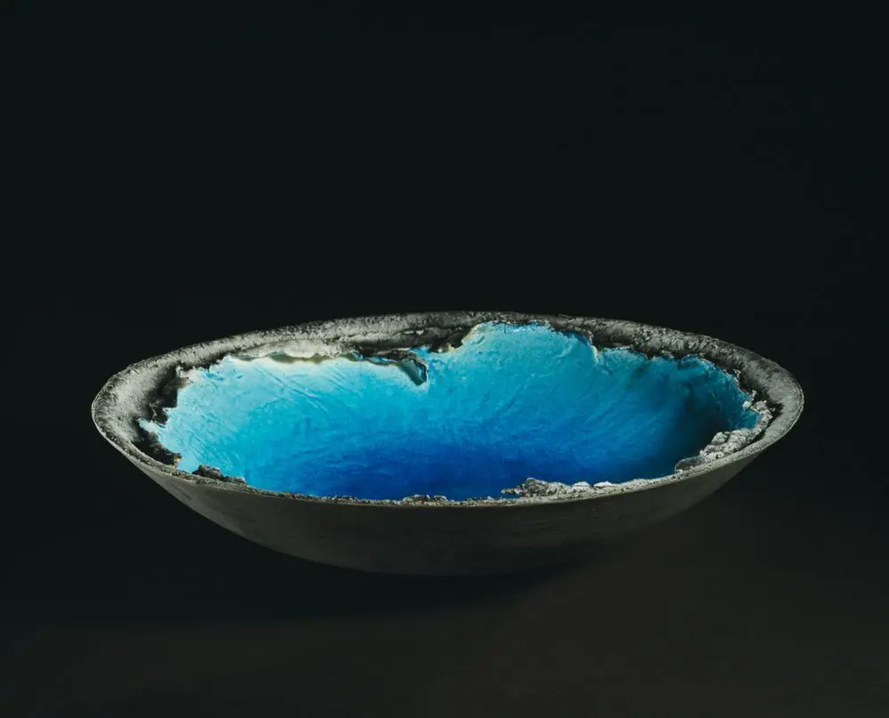 Bowl. From the group: The ocean. From the series: The magma flows, the magma cools on its way to the ocean by Len Castle