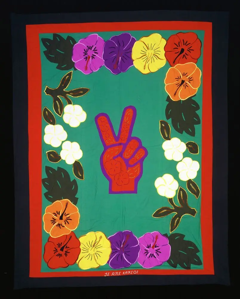 Tivaevae tataura (applique and embroidered quilt) by Mi'i Quarter