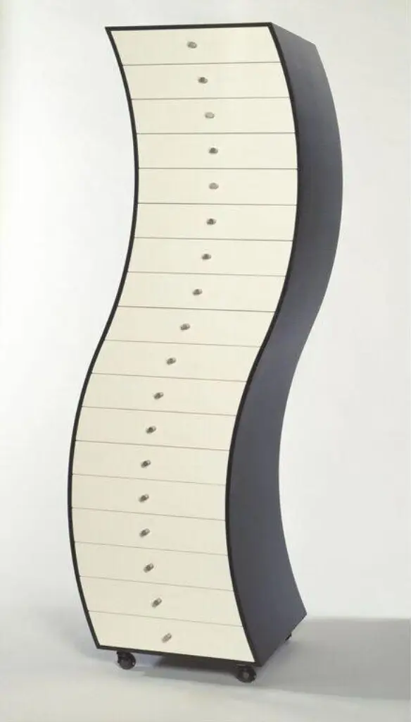 Drawers in irregular form by Kuramata, Shiro