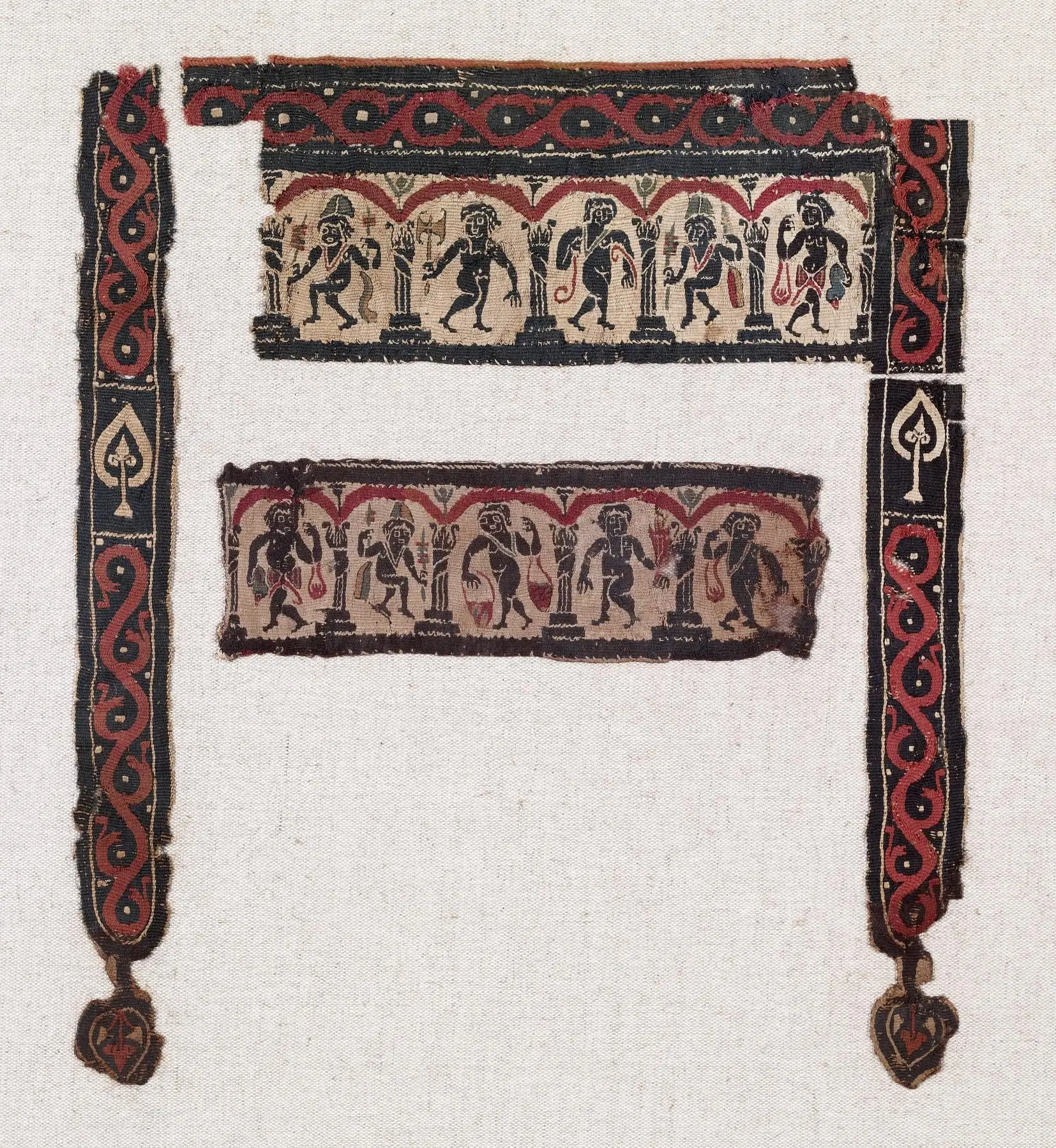 Garment Decoration ("Segmentum") with Figures Under an Arcade by Egyptian