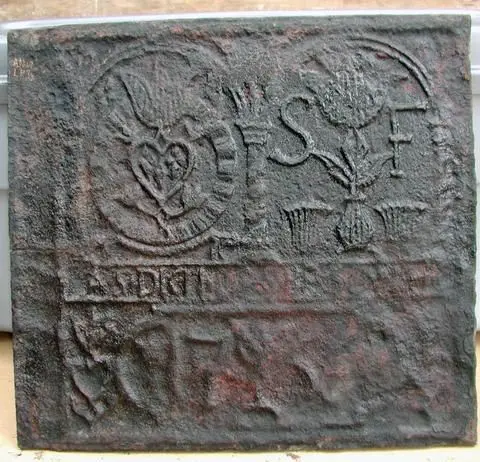 Stove plate, Floral, S. F. (Samuel Flower) by Maker: Samuel Flower